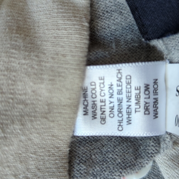 Banana Republic rugby print gray and cream striped collared shirt size XL - Picture 7 of 10